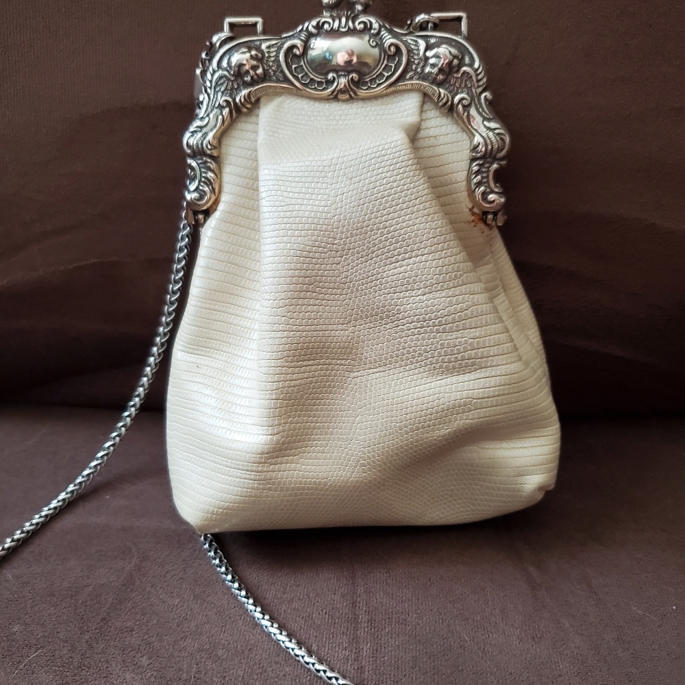 Purse - Picture 2 of 3